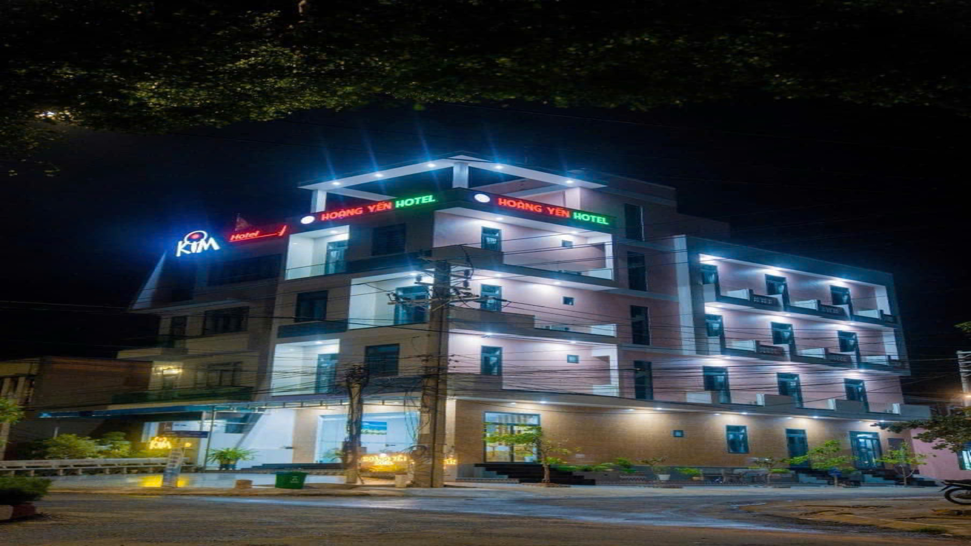 HOÀNG YẾN HOTEL